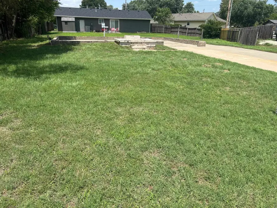 238 N Marlen Ct, Haysville, KS 67060 - #3