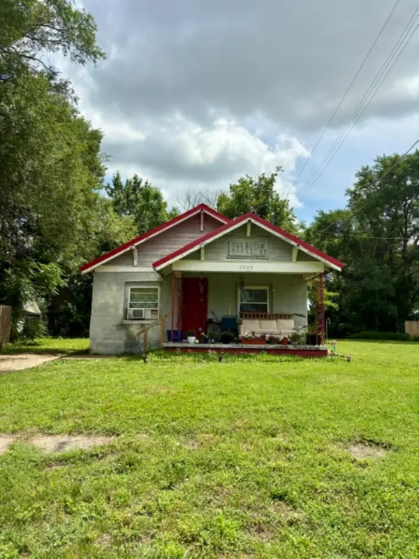 1009 W Kansas Ave, El Dorado, KS 67042