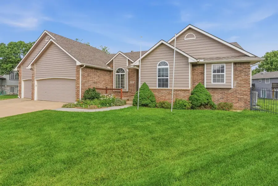 1835 S Covington Ct, Wichita, KS 67209 - #2