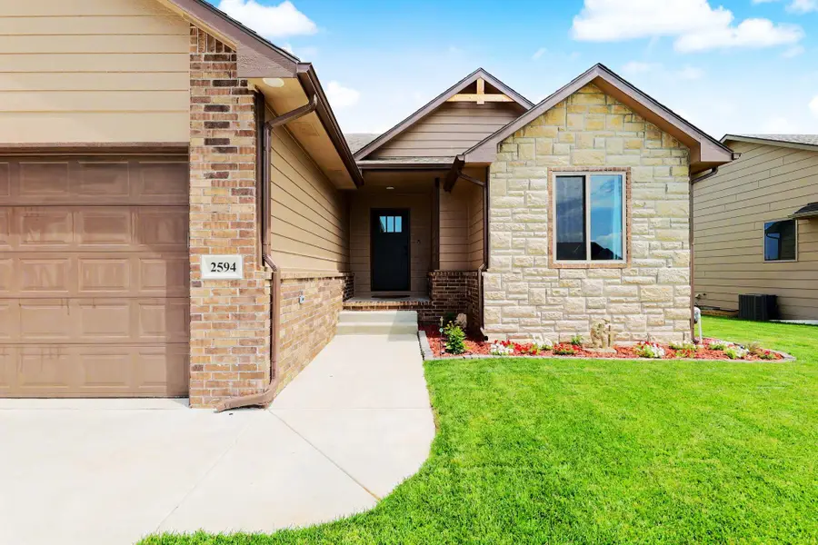 2594 Spring Meadows Ct, Derby, KS 67037 - #3