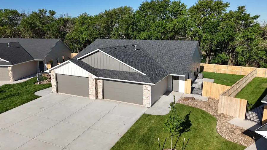 17154 W Lawson Cir, Goddard, KS 67052 - #2