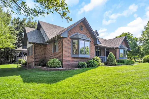 301 Campus Ct, North Newton, KS 67117