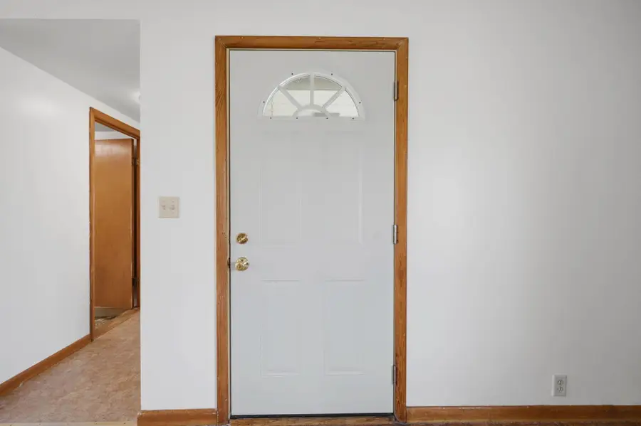 303 E 4th Ave, Cheney, KS 67025 - #3