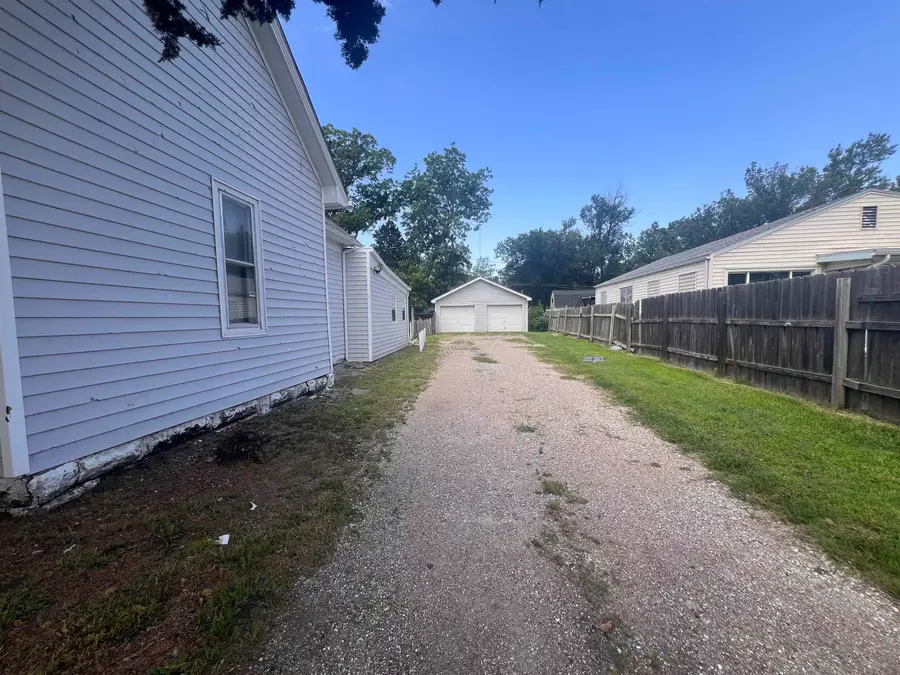 615 N Custer, Wichita, KS 67203 - #2