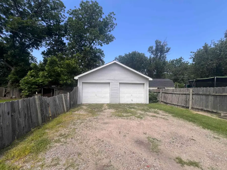 615 N Custer, Wichita, KS 67203 - #3