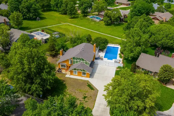 14710 E Willowbend Cir, Wichita, KS 67230