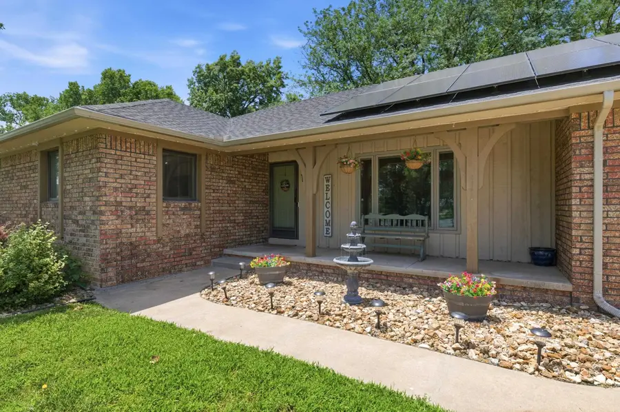 3821 N Porter Ave, Wichita, KS 67204 - #2