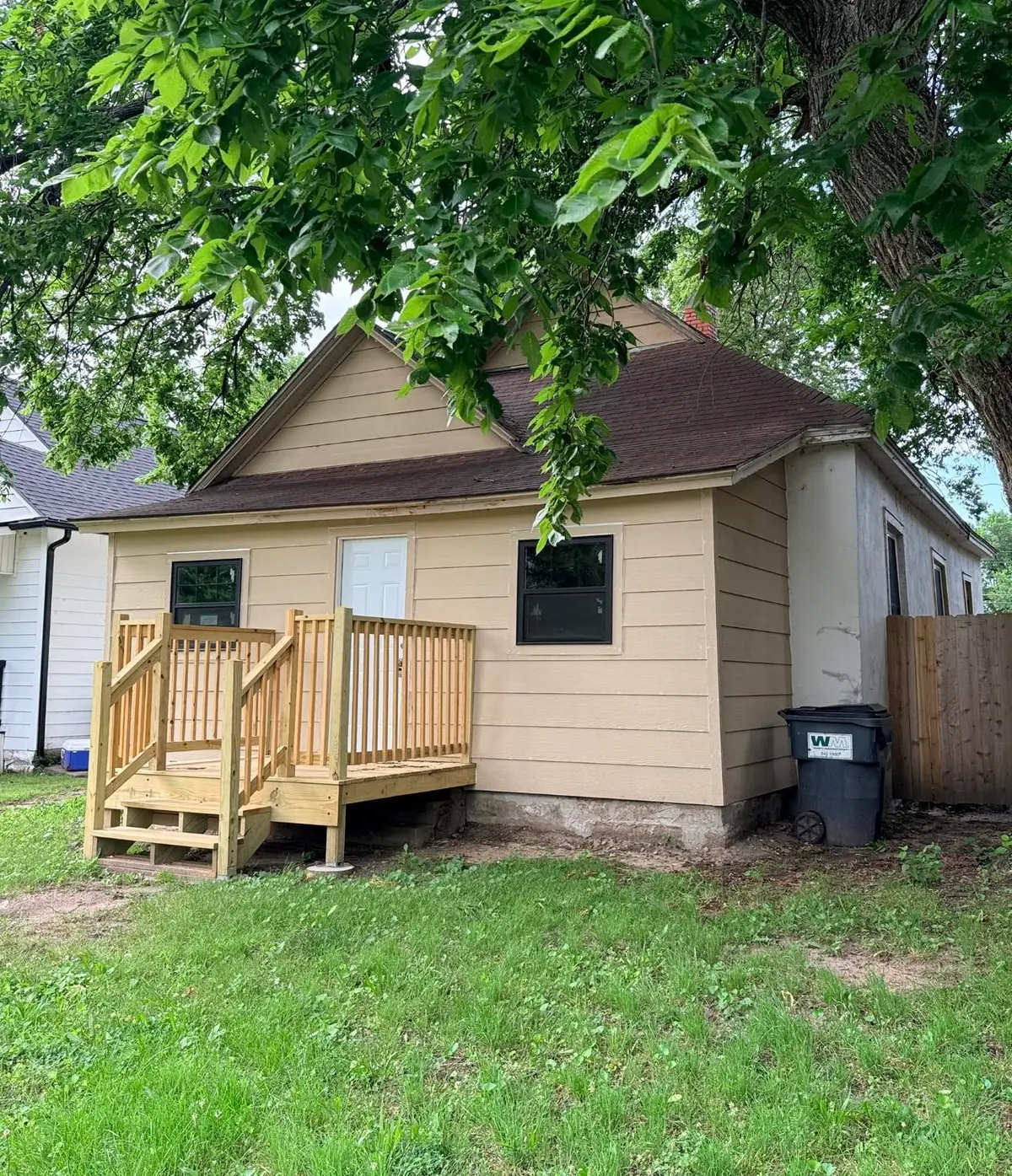 643 W Hendryx Ave, Wichita, KS 67213 - #1