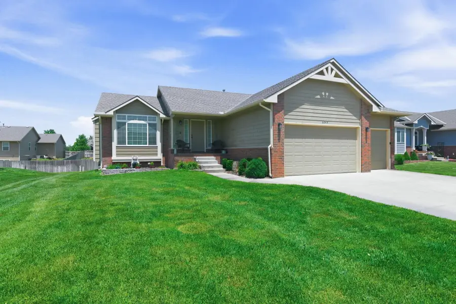 3245 S Bluelake Ct, Wichita, KS 67215 - #2