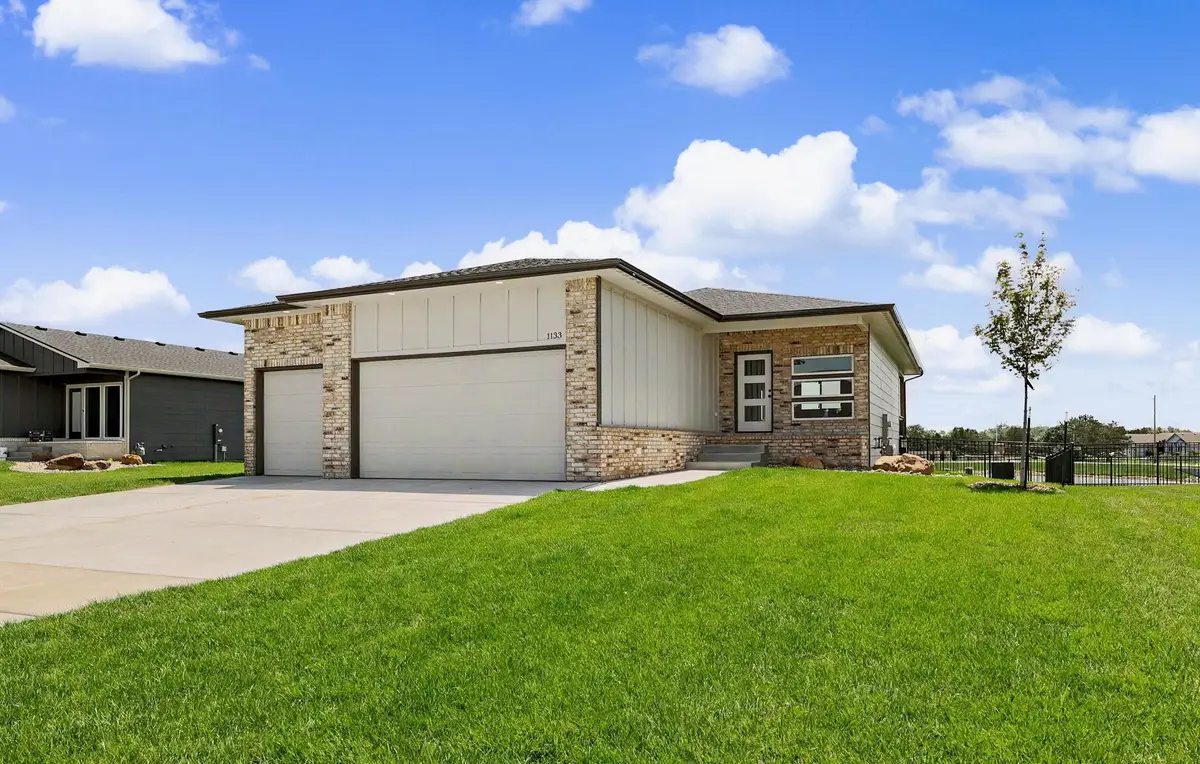 1133 W Trek Cir, Goddard, KS 67052 - #1