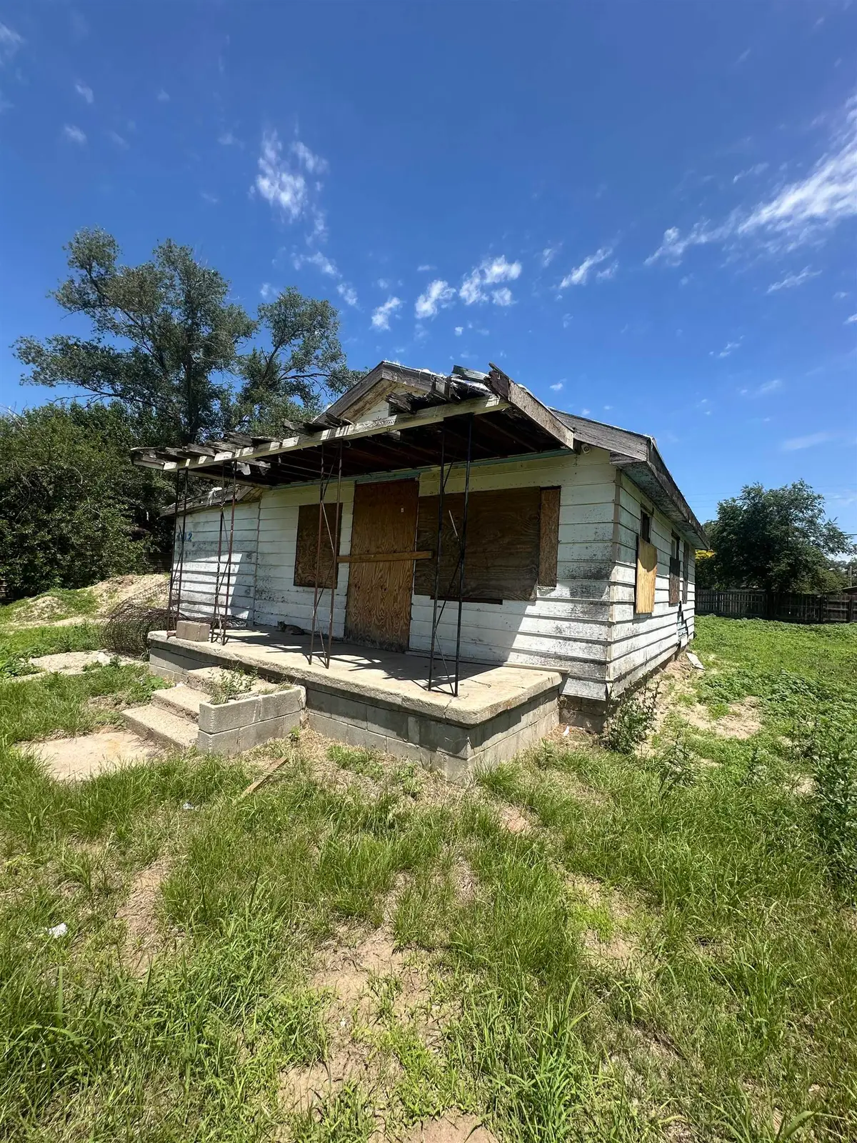 102 E 86th St South, Haysville, KS 67060 - #1