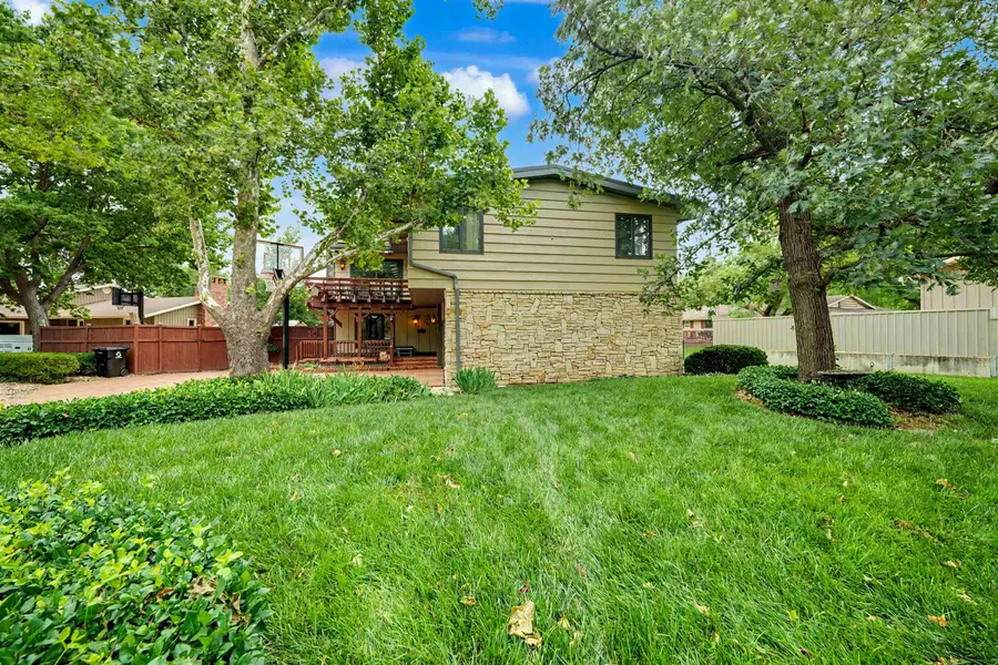 125 S Hilldale Rd, Salina, KS 67401 - #2