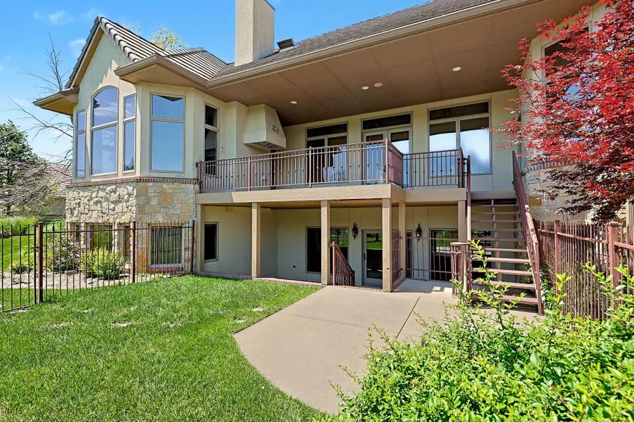 215 E Pine Meadow Ct, Andover, KS 67002 - #3
