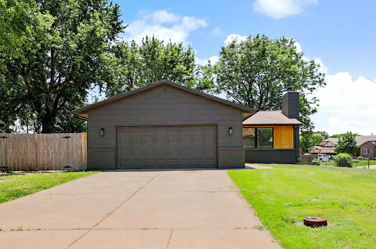 235 W Waitt, Rose Hill, KS 67133 - #1