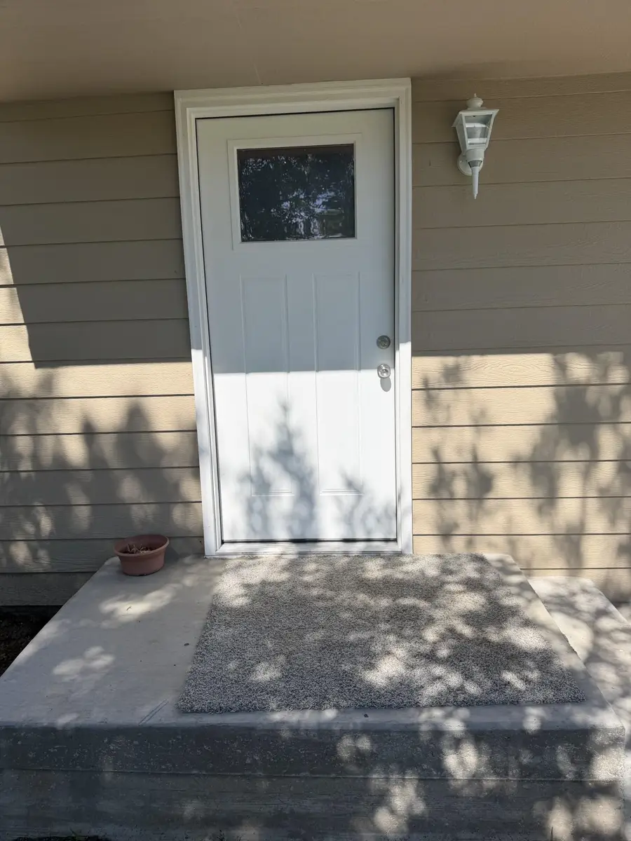 904 Choctaw, Salina, KS 67401 - #3