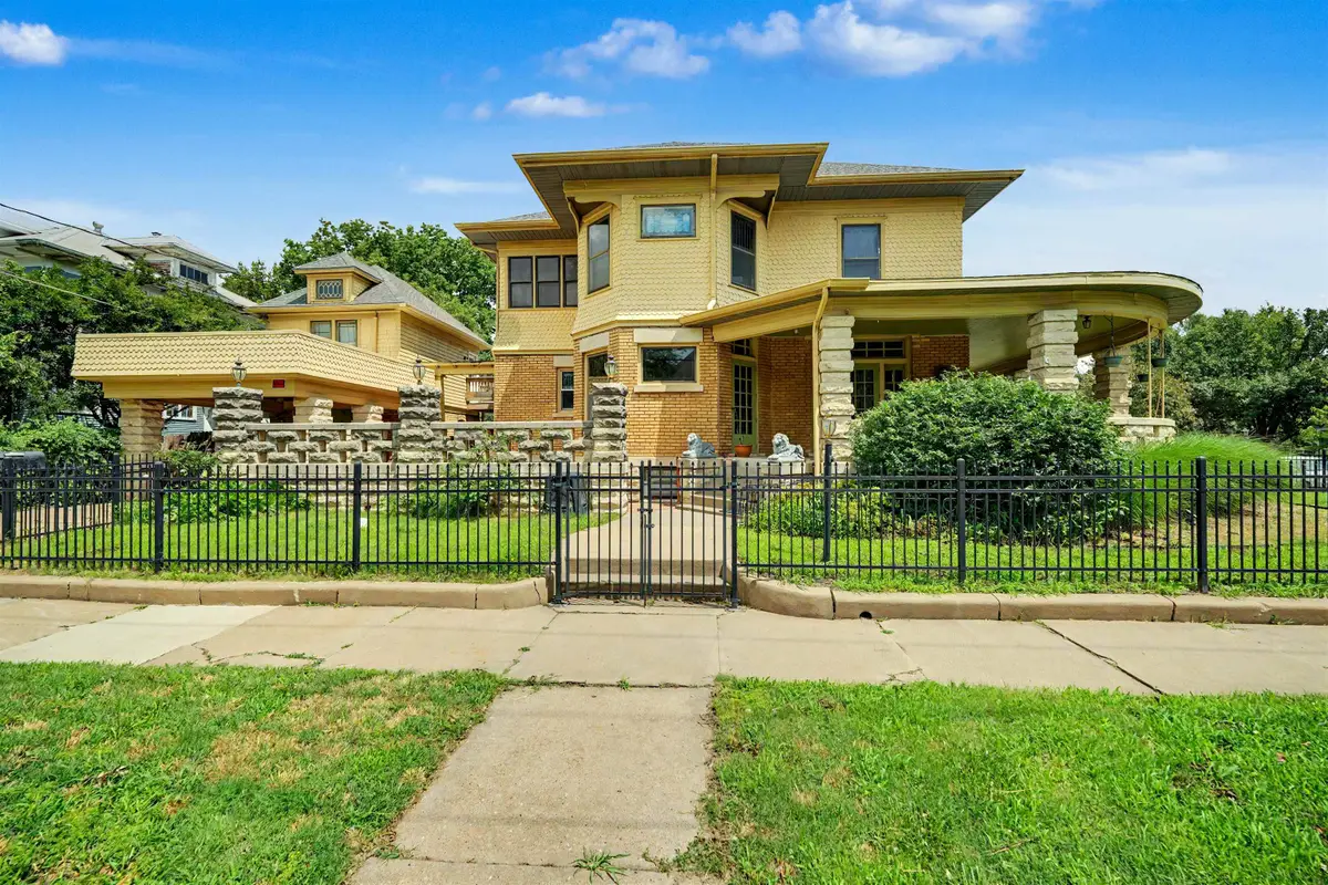 340 S 8th St, Salina, KS 67401 - #1