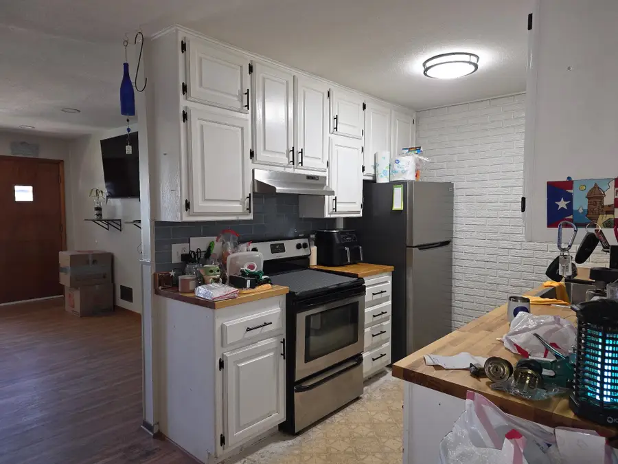 1407 E Crowley St, Wichita, KS 67216 - #3