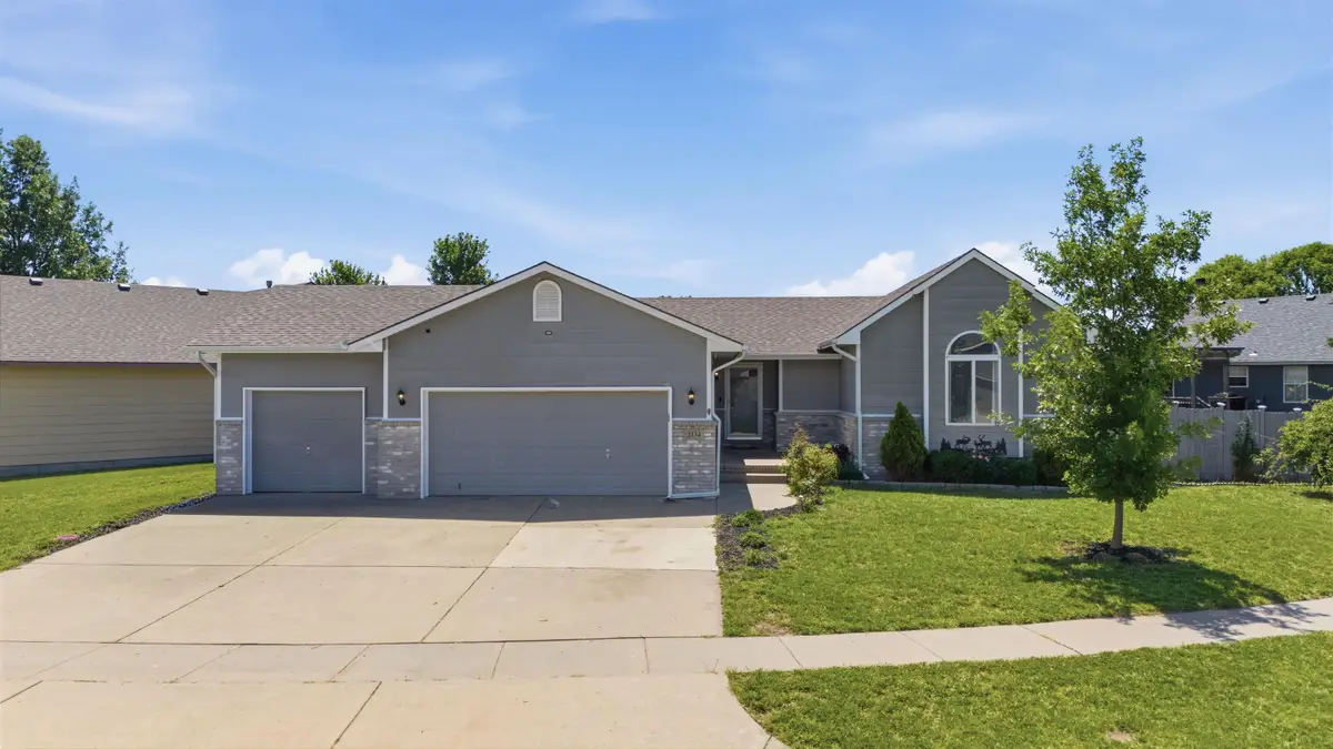 2134 S Golden Hills St, Wichita, KS 67209 - #1