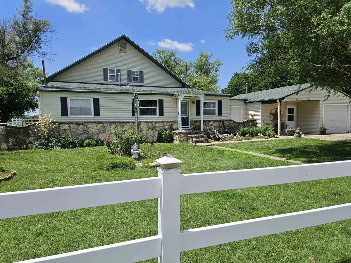 1248 160 Rd, Belleville, KS 66935 - #1