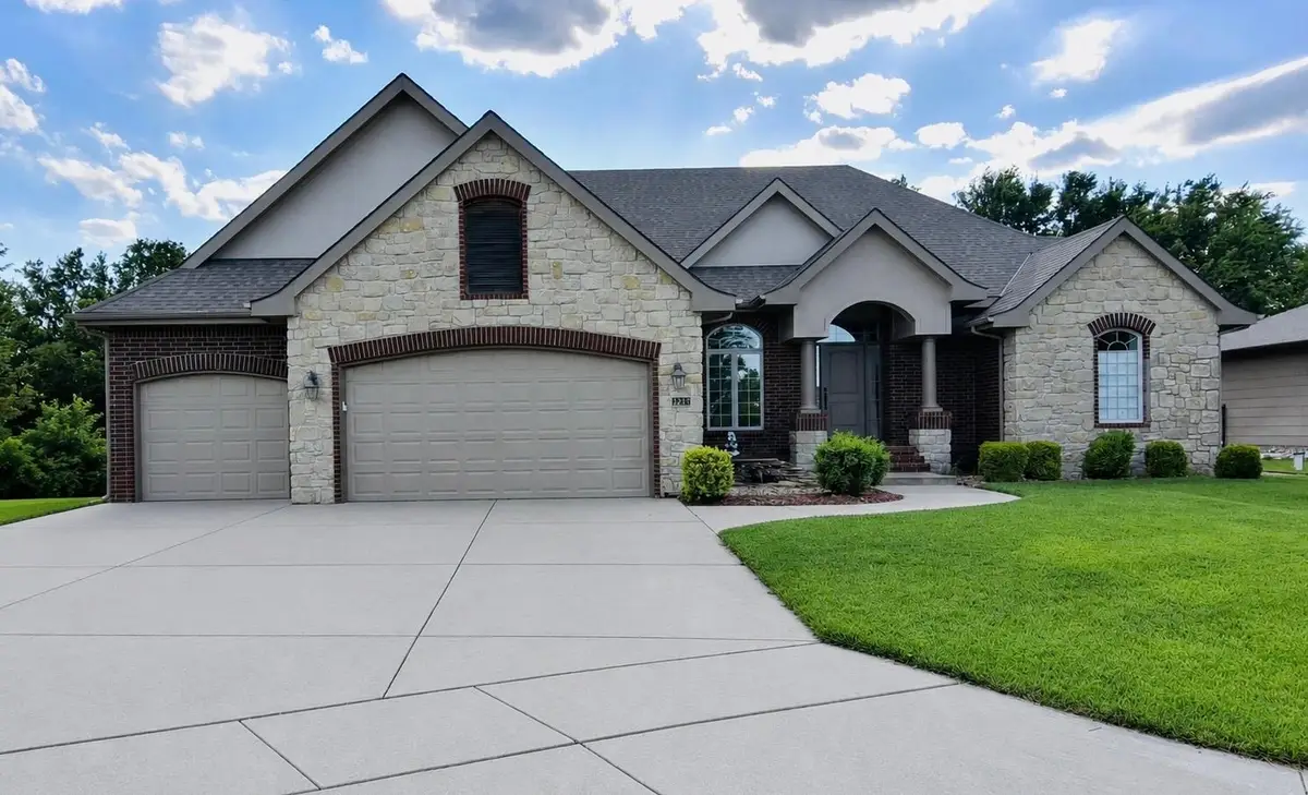 2243 N Silverdale St, Andover, KS 67002-7572 - #1