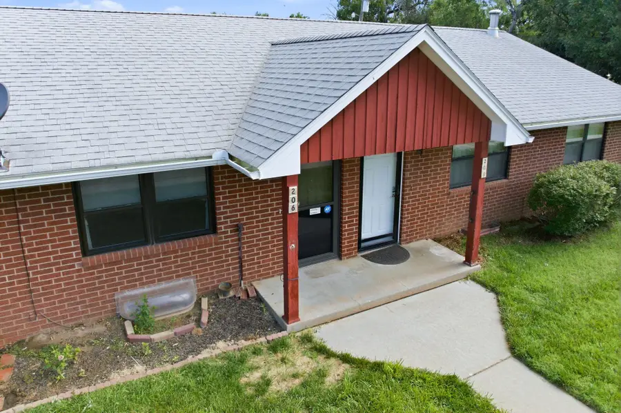 206 E 1st Ave, Cheney, KS 67025 - #2