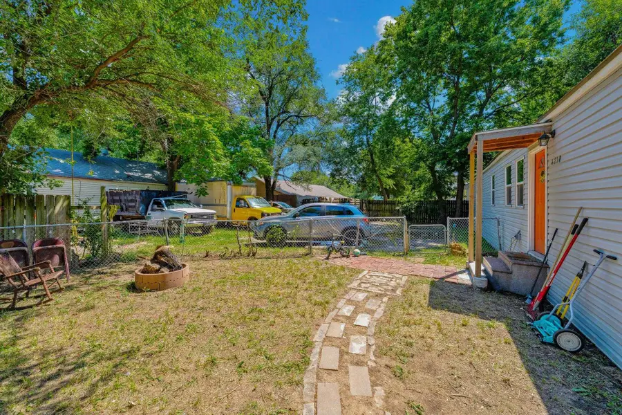 4210 E Menlo Dr, Wichita, KS 67218 - #3