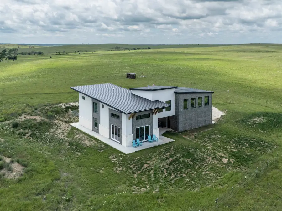 2749 220th St, Virgil, KS 66870 - #2