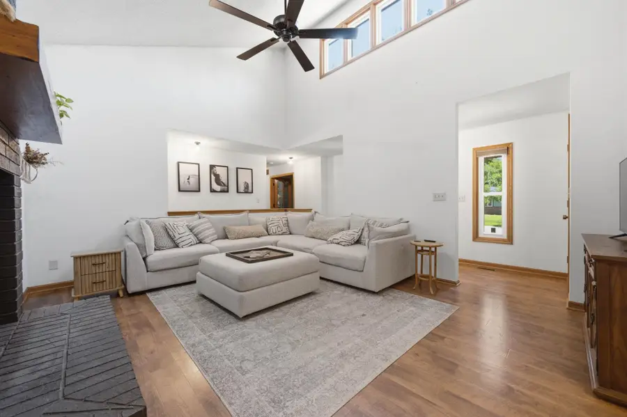 1300 E Cresthill Rd, Derby, KS 67037-2169 - #3