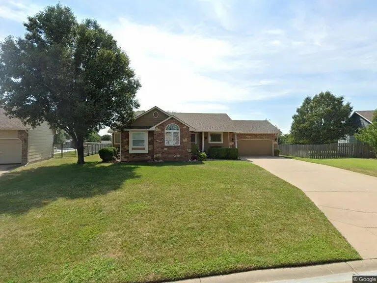 2813 N Stoney Brook Ln, Augusta, KS 67010 - #1