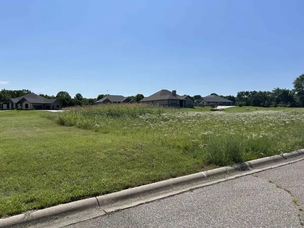 Lot 2 Block 4 Country Clb Est 1-replat, Arkansas City, KS 67005