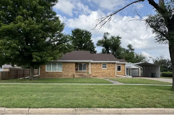 211 S First Avenue, Minneapolis, KS 67467