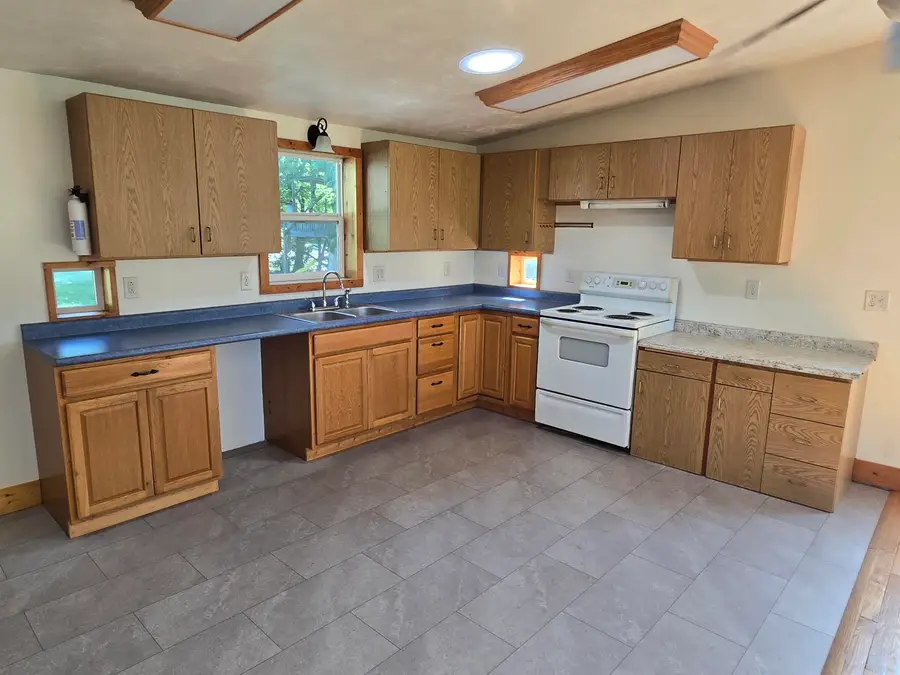 317 E Wagner Street, Dexter, KS 67038 - #2