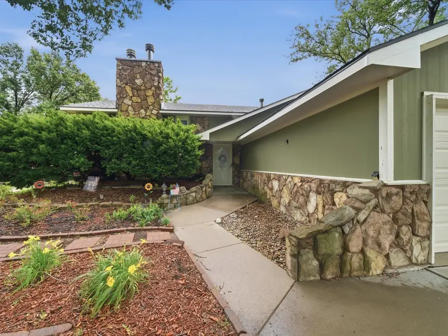 7321 W Suncrest St, Wichita, KS 67212 - #2