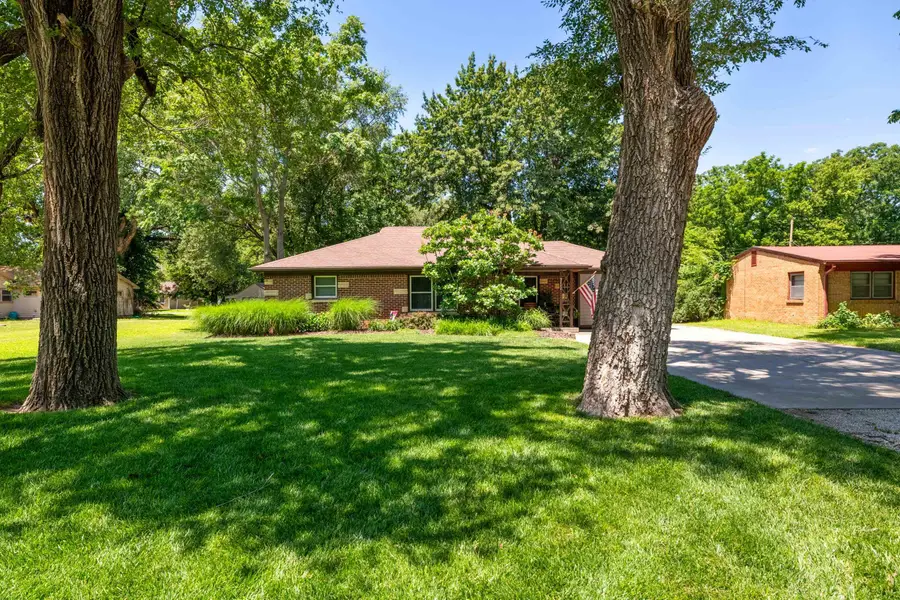 3111 N Porter Ave, Wichita, KS 67204 - #3