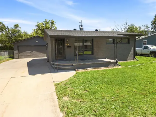 1232 E El Monte St, Wichita, KS 67216