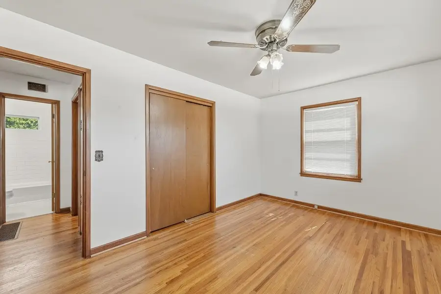 1232 E El Monte St, Wichita, KS 67216 - #3