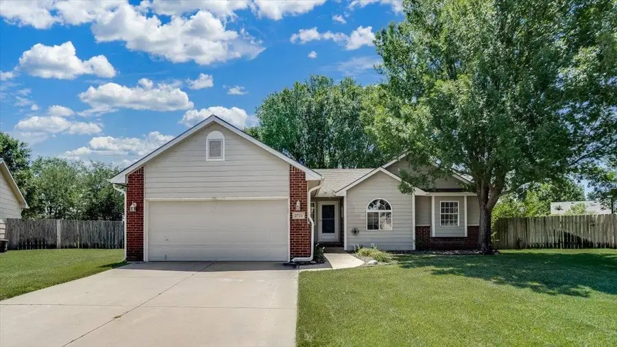 2721 N Stoney Point Ct, Wichita, KS 67205 - #2