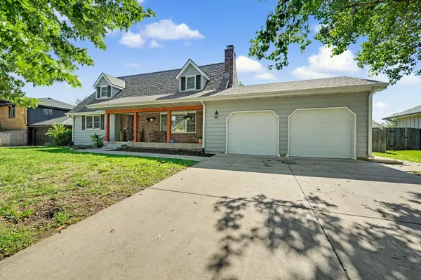 119 S Douglas, Salina, KS 67401