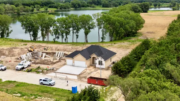 2681 Evening Bay Dr, Salina, KS 67401