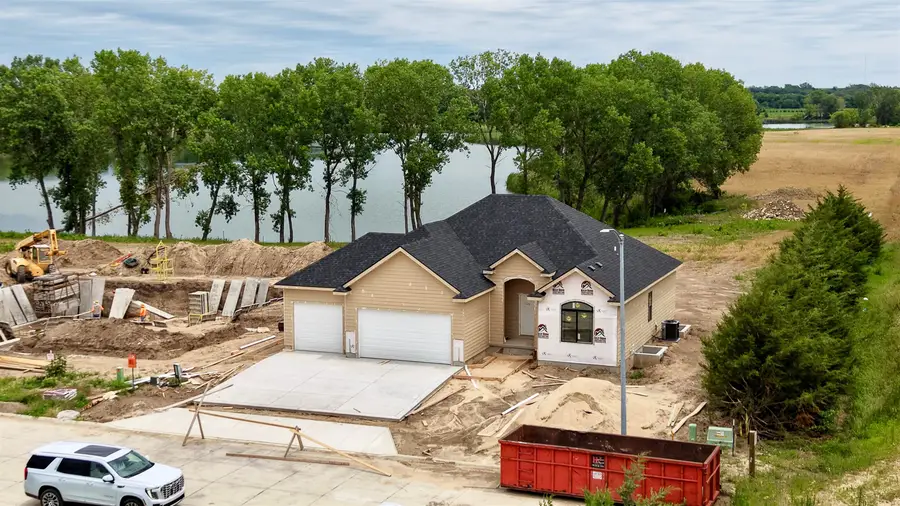 2681 Evening Bay Dr, Salina, KS 67401 - #3