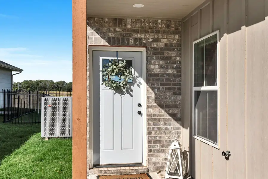 244 N Mendocino St, Goddard, KS 67052 - #3