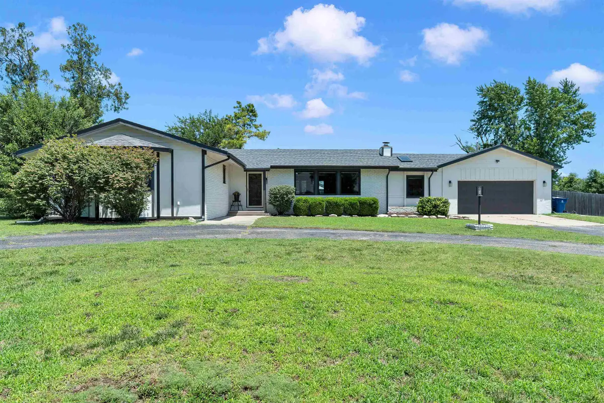 206 E Hamlin, Andover, KS 67002 - #1