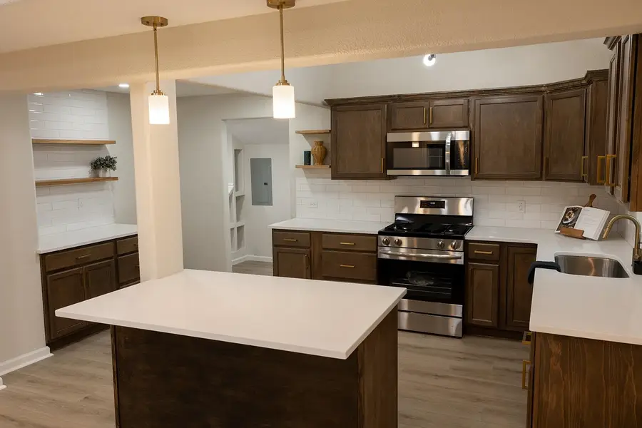 840 S Volutsia Ave, Wichita, KS 67211 - #3