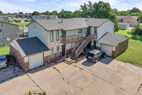 122 N Brunswick St, Wichita, KS 67212