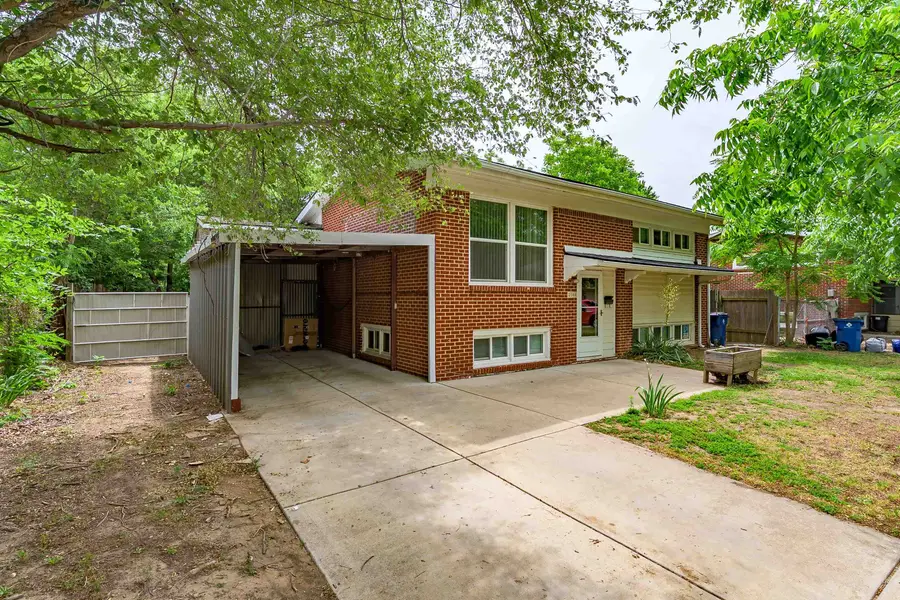 2144 S Bennett, Wichita, KS 67213 - #2