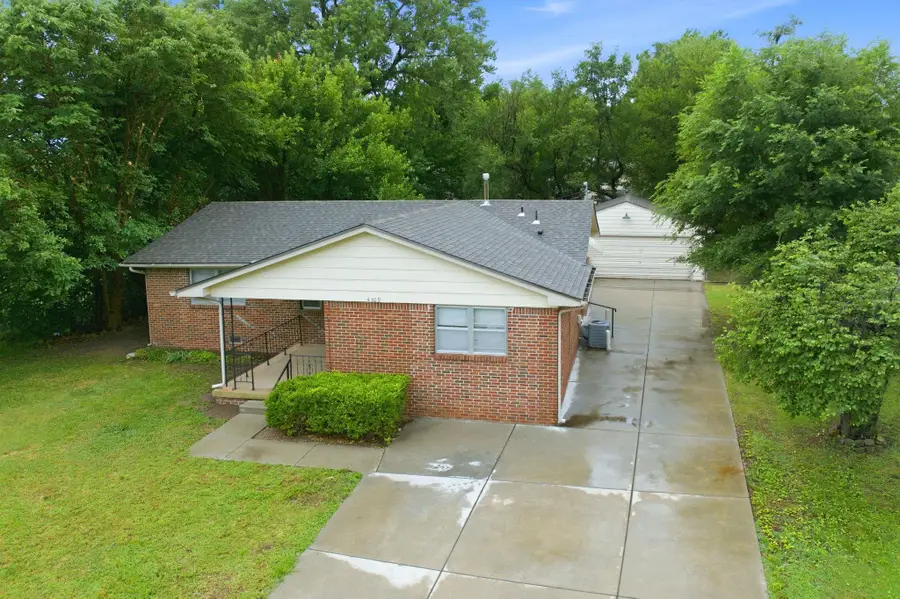 4309 N Gunnison, Bel Aire, KS 67220 - #2