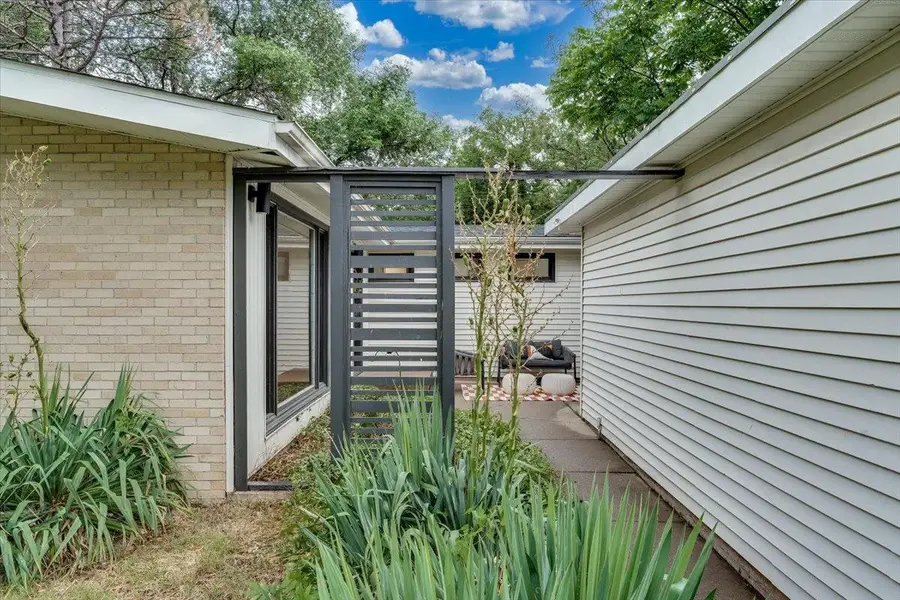 3546 W 11th St. N, Wichita, KS 67203 - #2