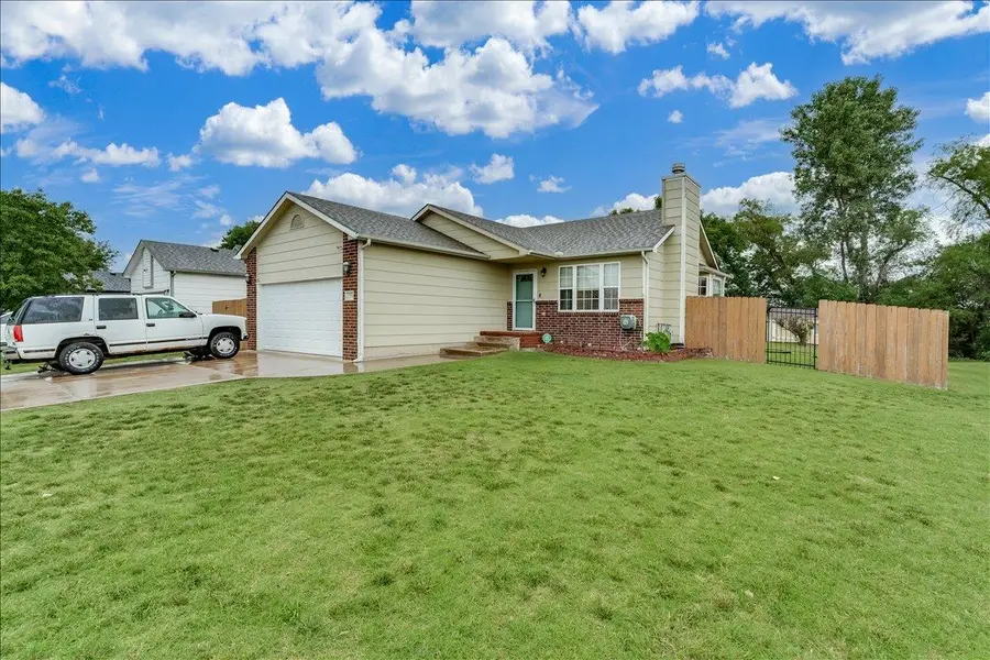 2558 E Fairchild, Park City, KS 67219 - #3