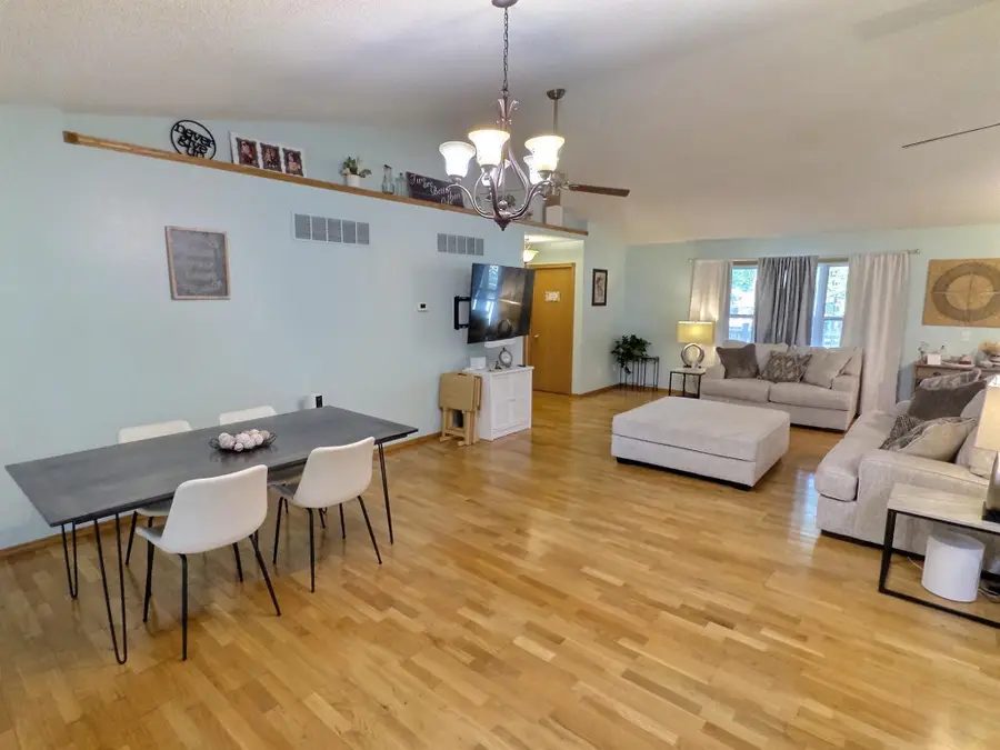 215 Prather, Mulvane, KS 67110 - #3