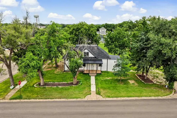 702 N Rock St, Minneapolis, KS 67467